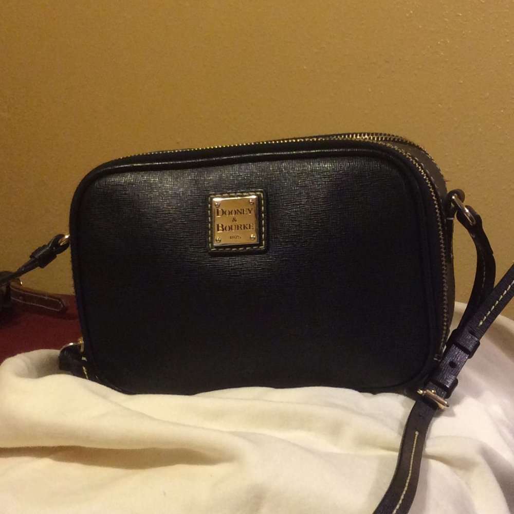 Dooney & Bourke Camera Crossbody Handbag